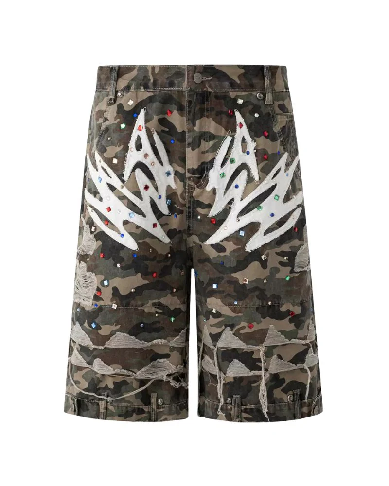 Y2K Style Vintage Camo Jorts Outfit - Image 5