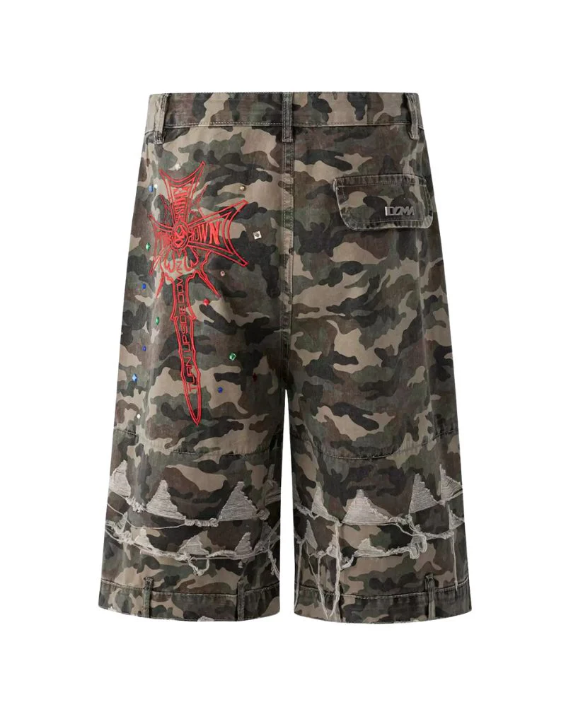 Y2K Style Vintage Camo Jorts Outfit - Image 6