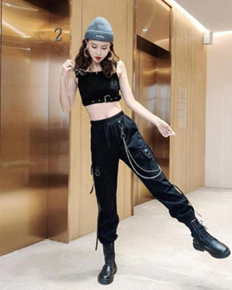 Techwear Cool Women Black Chain Cargo Pants - Image 7